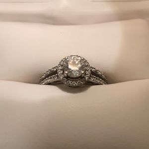 1.5 carat cubic zirconia diamond ring
